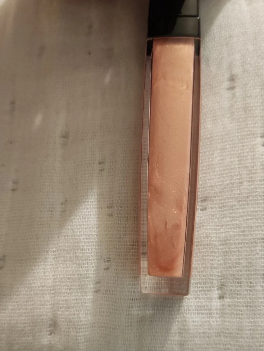 CHANEL Rouge Coco Gloss in Peachy Nude